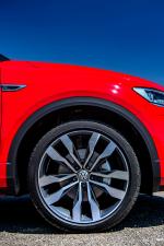 Volkswagen T-Roc R-Line 2017 года (UK)